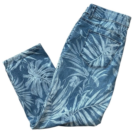 🌴 Chicos Blue Palm Print Denim Capris Capri Pants Sz 8 /Chico’s Sz 1 - Picture 4 of 6